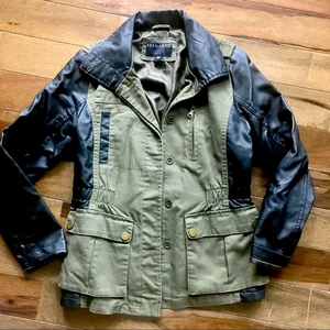 Bernardo Utility Jacket Coat PS‎ EUC